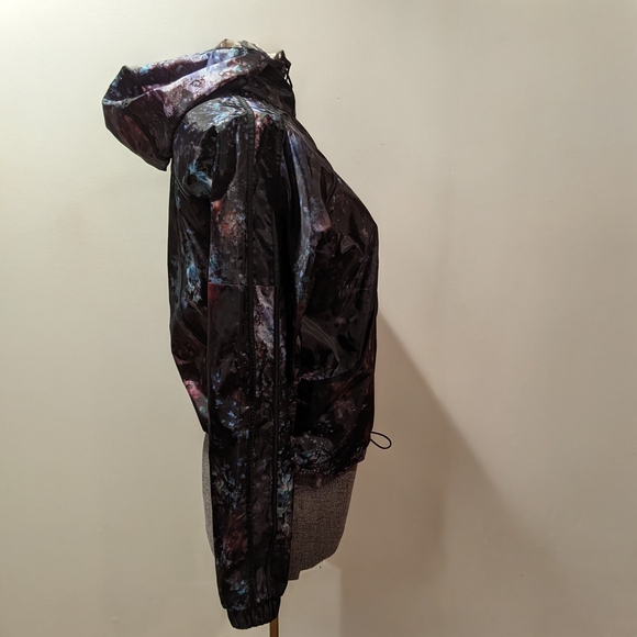 Fila Women's Abstract Black Bomber Jacket - Picture 6 of 8